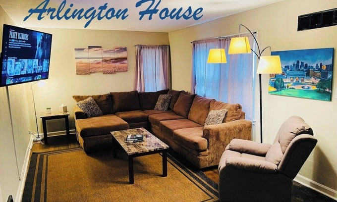 Independence House | Arlington House