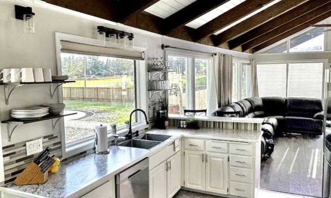 Arlington Heights House | Arlington Luxury Country Retreat