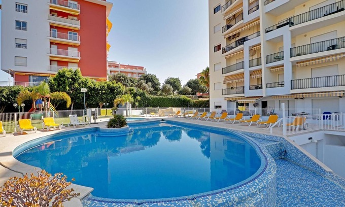Armacao de Pera Apartment | Arma O DE Pera Central by Homing