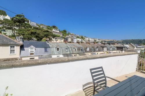 Dartmouth House | Armada Cottage