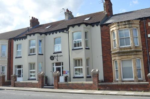 Redcar House | Armada Guesthouse