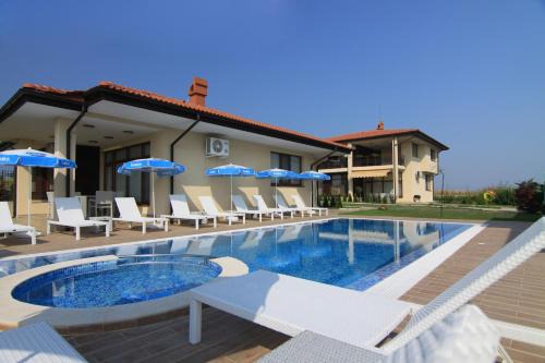 Lozenets Resort | Armira Lozenets