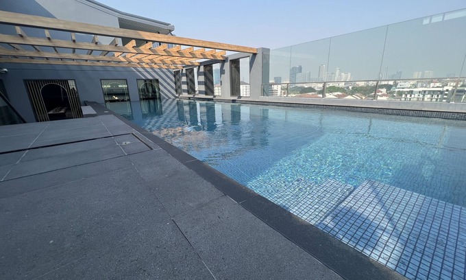 Phra Khanong Hotel | ARNI Skye Hotel