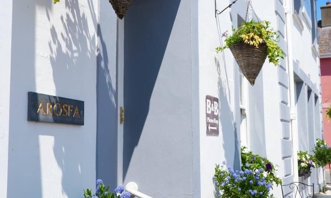 Aberaeron Bed & Breakfast | Arosfa Harbourside Guest House