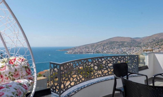 Sarande Hotel | Arrei Hotel