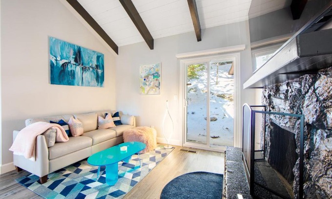Arrowhead Villas House | Arrowhead Aerie