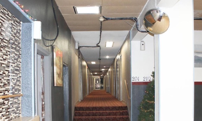 Kansas City Hotel | Arrowhead Inn
