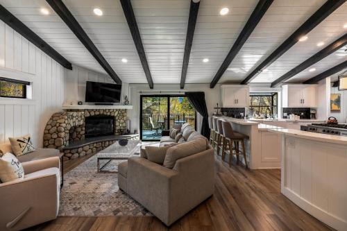 Lake Arrowhead House | Arrowhead Lair