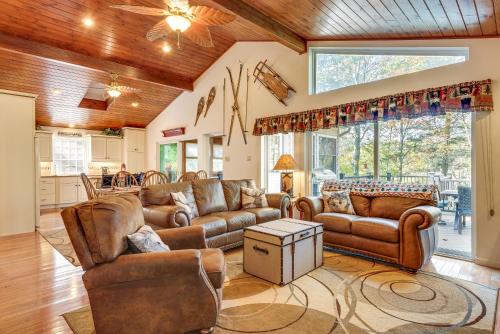 Pocono Lake House | Arrowhead Lake Retreat with Dock and Pool Access!