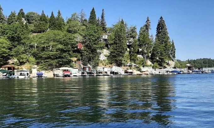 Arrowhead Villas Cabin | ARROWHEAD VILLA WITH LAKE VIEWS