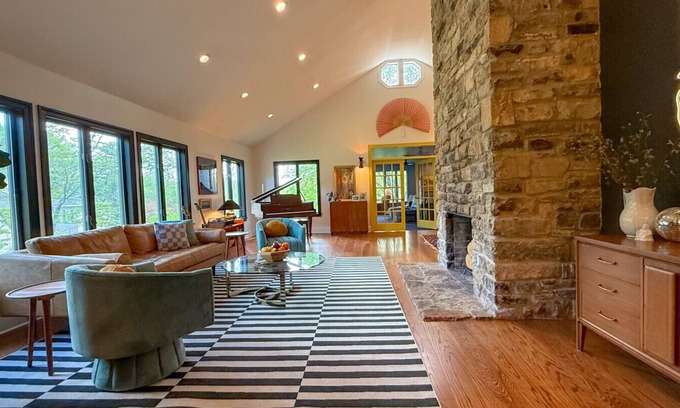 Lexington House | Art-forward Downtown Lexington Home