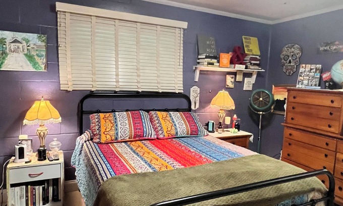 Knoxville Apartment | Art & Nature Retreat Suite Near Mountains, Airport & University of TN