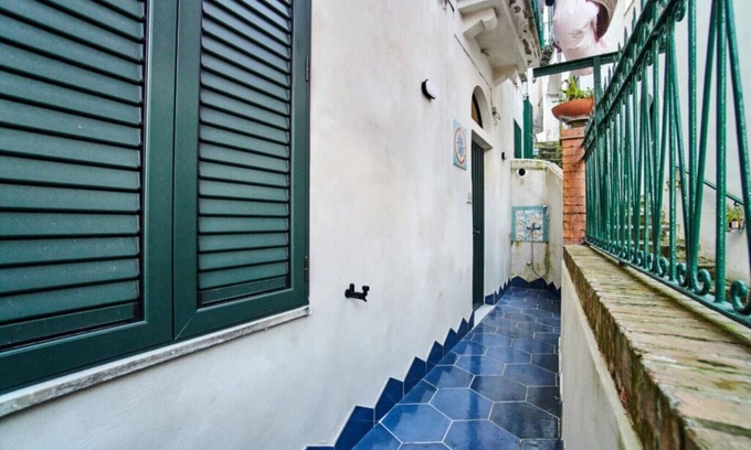 Raito Apartment | ARTEMIS HOUSE