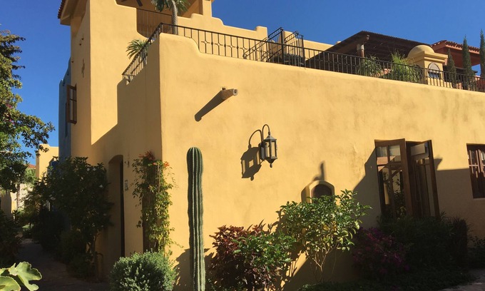 Nopolo Villa | Artfully decorated villa steps from the beach and golf course in Loreto Bay.