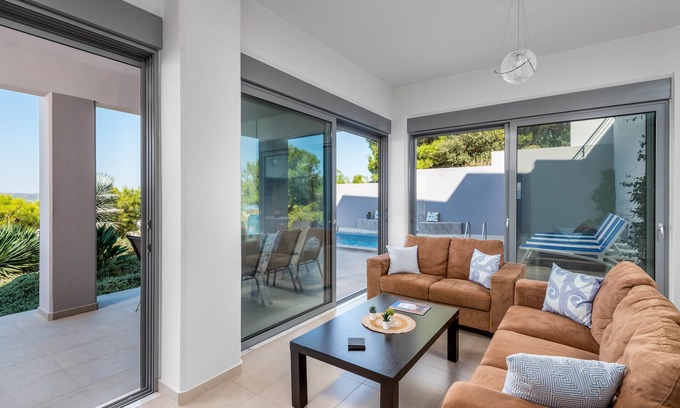 Faliraki Villa | Articiano Villa