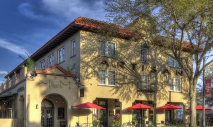 DeLand Hotel | Artisan Villas Downtown Deland