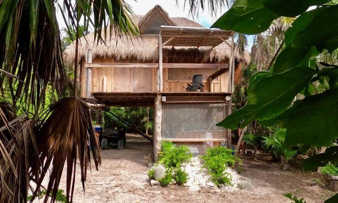 Cozumel Ski Chalet | Artisanal Eco Friendly Private Cabin-Casa Ixchel