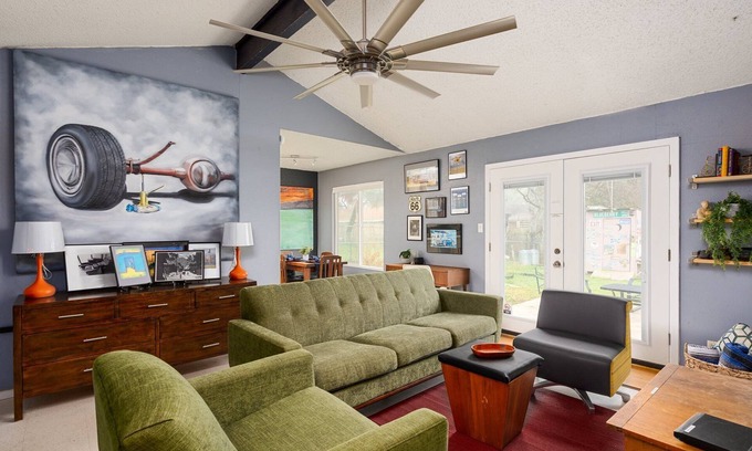 Sweetbriar House | Artist of Austin (Kid + Pet Friendly)