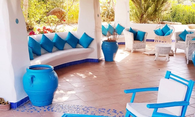 Orosei Villa | [Artista] Elegant Villa Close to the Sea with Fenced Garden