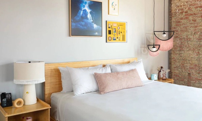 Downtown Dallas Hotel | Artistic Atmosphere, Canvas Suite, Canvas Hotel Dallas, Rooftop Pool