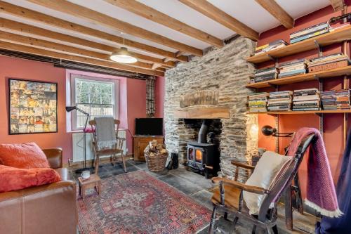 Eglwys-fach House | Artists Sanctuary