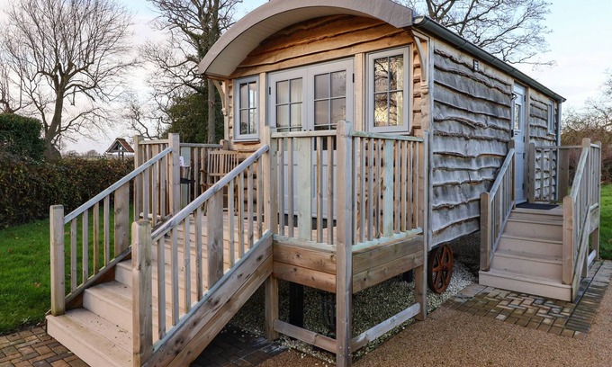 Ryther Cottage | ARTS AND CRAFTS, romantic, with a garden in Tadcaster