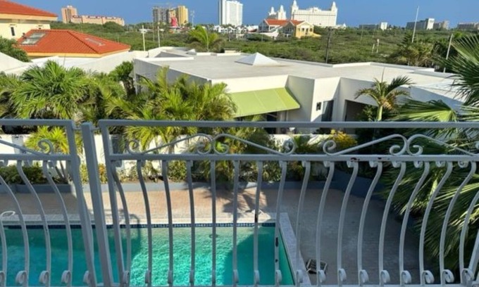 Washington House | Aruba Vacation Home - Bida Breezes Villa 1 mi to Eagle and Palm Beaches