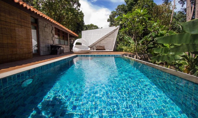 Tanjung Pandan Resort | Arumdalu Private Resort