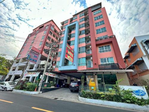 Din Daeng Hotel | Aryan Suites Hotel