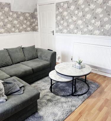 Walsall House | AS Peaceful Home