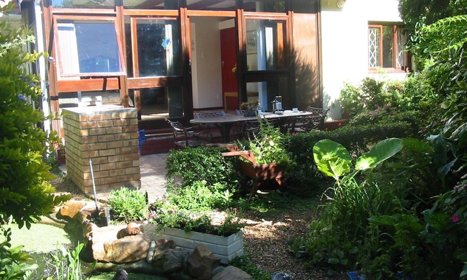 Bergvliet Hotel | Ascot Gardens Self Catering