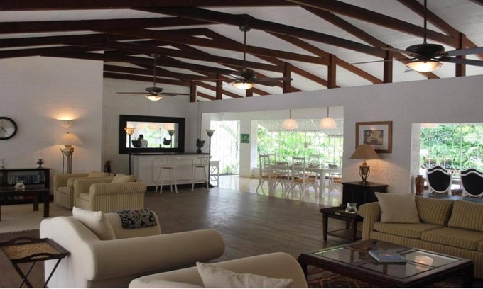 Gibbes House | Ascot House GREAT HOUSE, sleeps 7 person's.