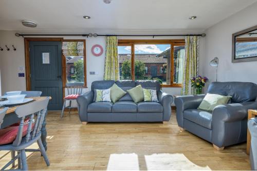 Frampton House | Ash Cottage