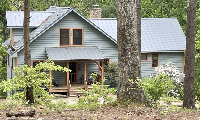 Arden House | Asheville - Blue Ridge Parkway Home, with hottub & grill.