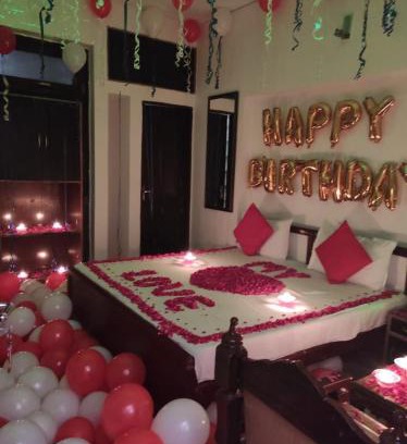 Delhi Hotel | Ashu Villa