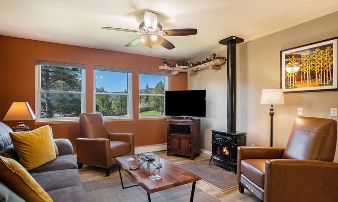 Estes Park House | Aspen Grove Getaway - Near Golf Course -- Ev #3196