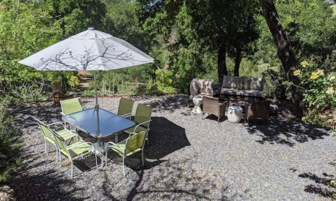 Asti Cottage | Asti Ridge Ranch - Private One Bedroom Cottage
