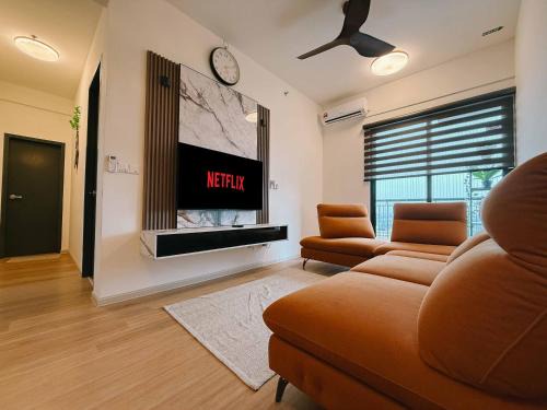 Central Seberang Perai Apartment | Aston Acacia Luxe Retreat 7-8Pax with Free Netflix