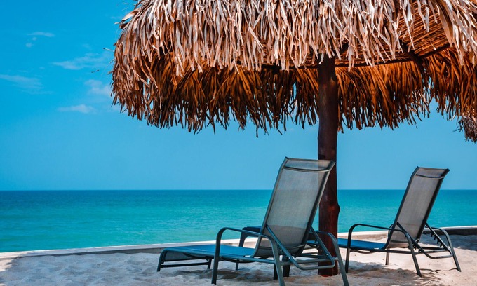 Boca Corona Condo | ASTOUNDING OCEANFRONT ONE BEDROOM APARTMENT - TRITON SUITE