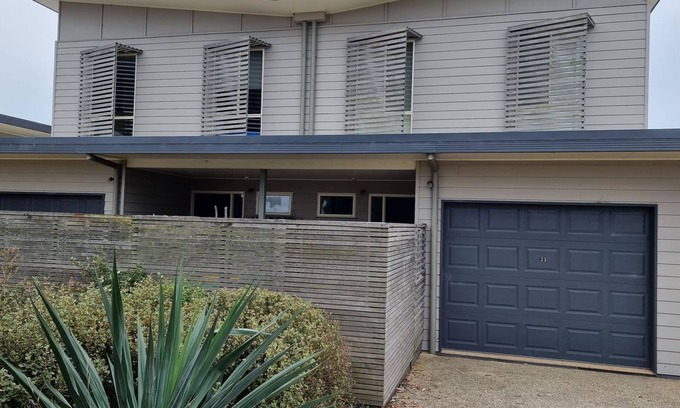 Inverloch House | At Broadbeach Inverloch