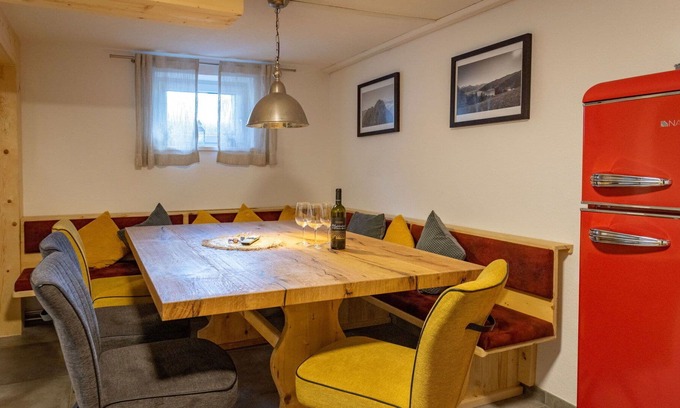 Bruck an der Grossglocknerstrasse Apartment | Beautiful apartment for 4 guests with WIFI, TV, balcony, pets allowed and parking