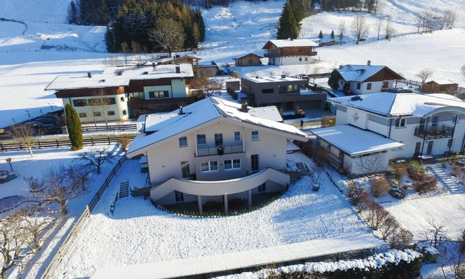 Bruck an der Grossglocknerstrasse Apartment | Panorama Apartments Bruck TOP 2