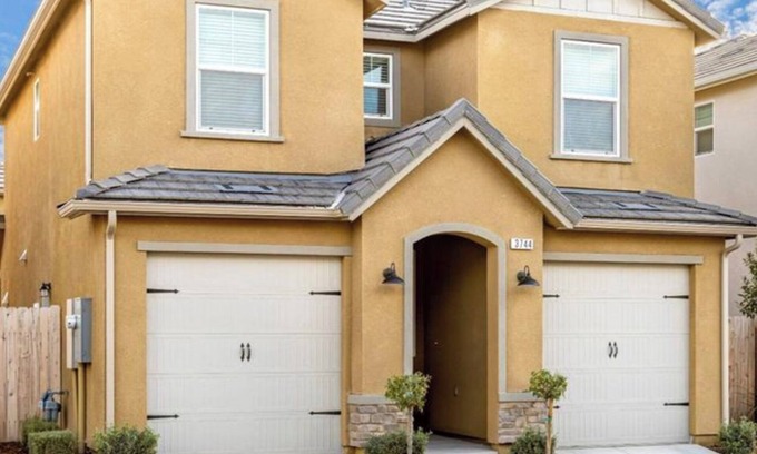 Clovis House | At last a new beautiful house is yours to enjoy