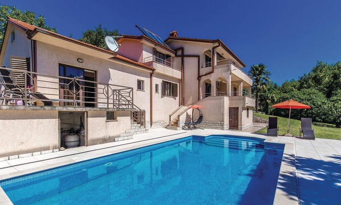 Bregi House | At the foot of the Ucka mountain, above the Opatija Riviera, in the picturesque village of Bregi, yo