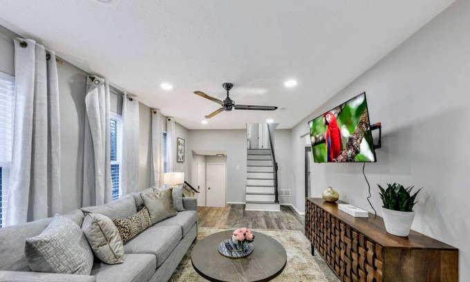 Church Street House | ATH 4BR South Fulton EZ Drive to Airport (clear)