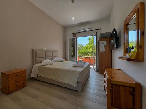 Paleokastritsa Apartment | Athina Studios