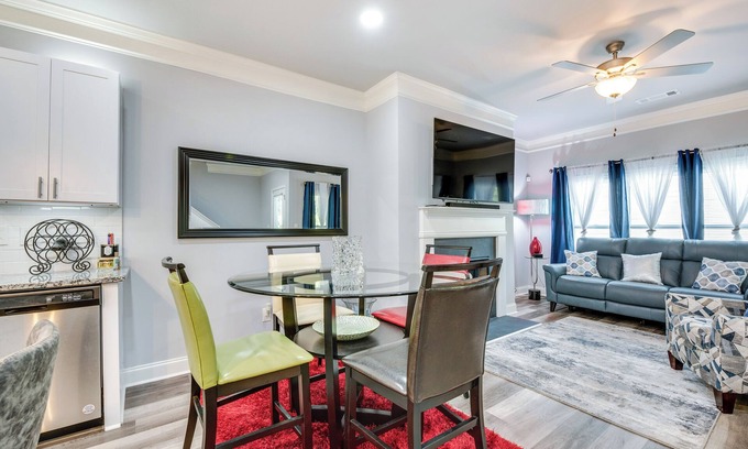 Church Street House | Atlanta Home w/Patio, 8 Mi to Downtown + Aquarium