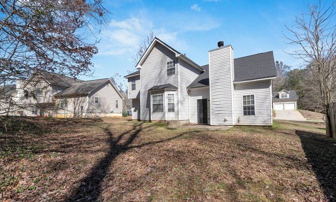 Decatur House | Atlanta Suburban Retreat