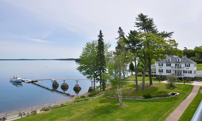 Bar Harbor Hotel | Atlantic Oceanside Hotel & Conference Center