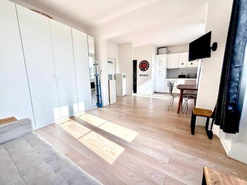 Melun Apartment | Atlas Home